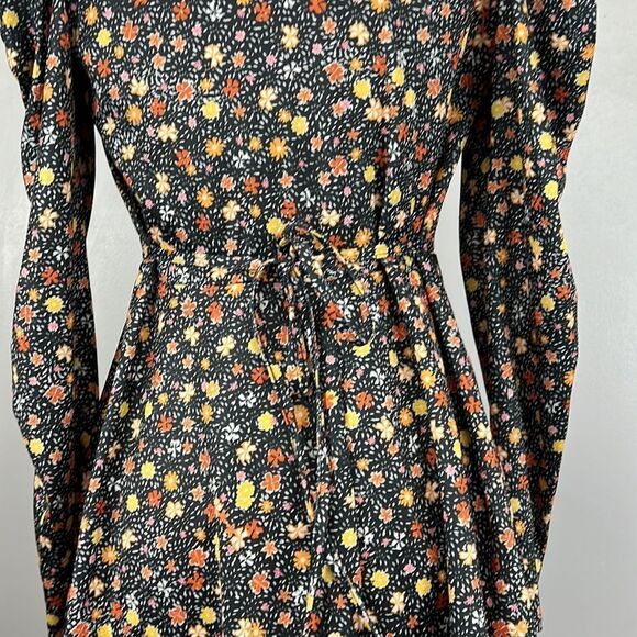 Floral Puff Sleeve Dress - Picture 9 of 12